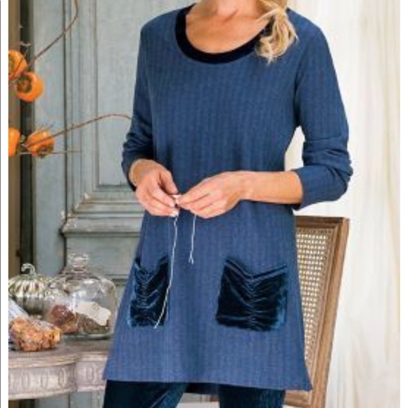 Soft Surroundings Tops - Soft Surroundings Navy Chevron Pullover-S